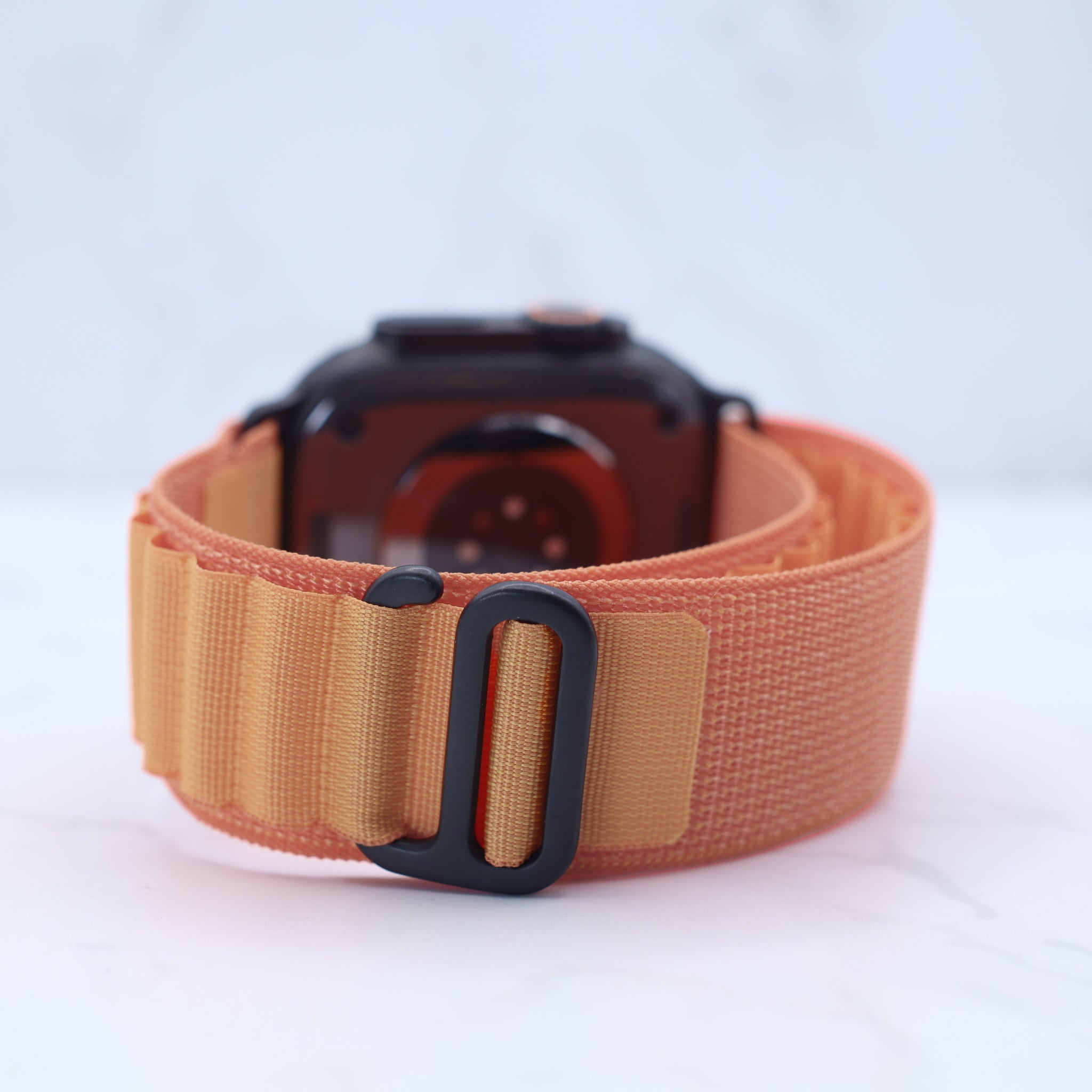 Alpine Loop with Black/Natural Hardware for Ultra 3/2/1 & Series 11/10