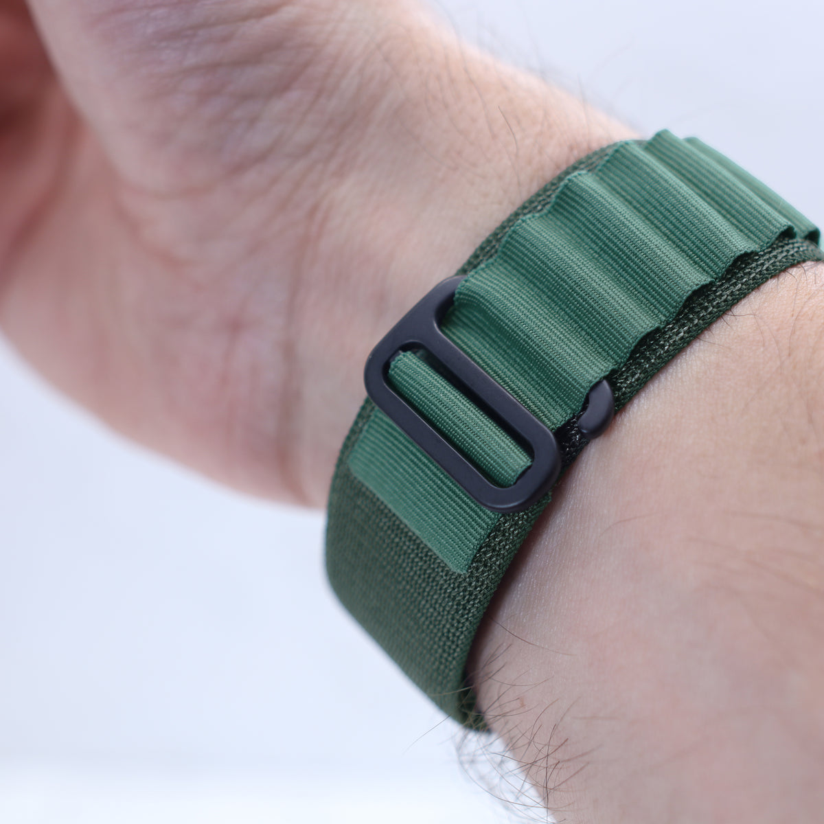 Alpine Loop with Black Hardware for Ultra 3/2/1 & Series 11/10