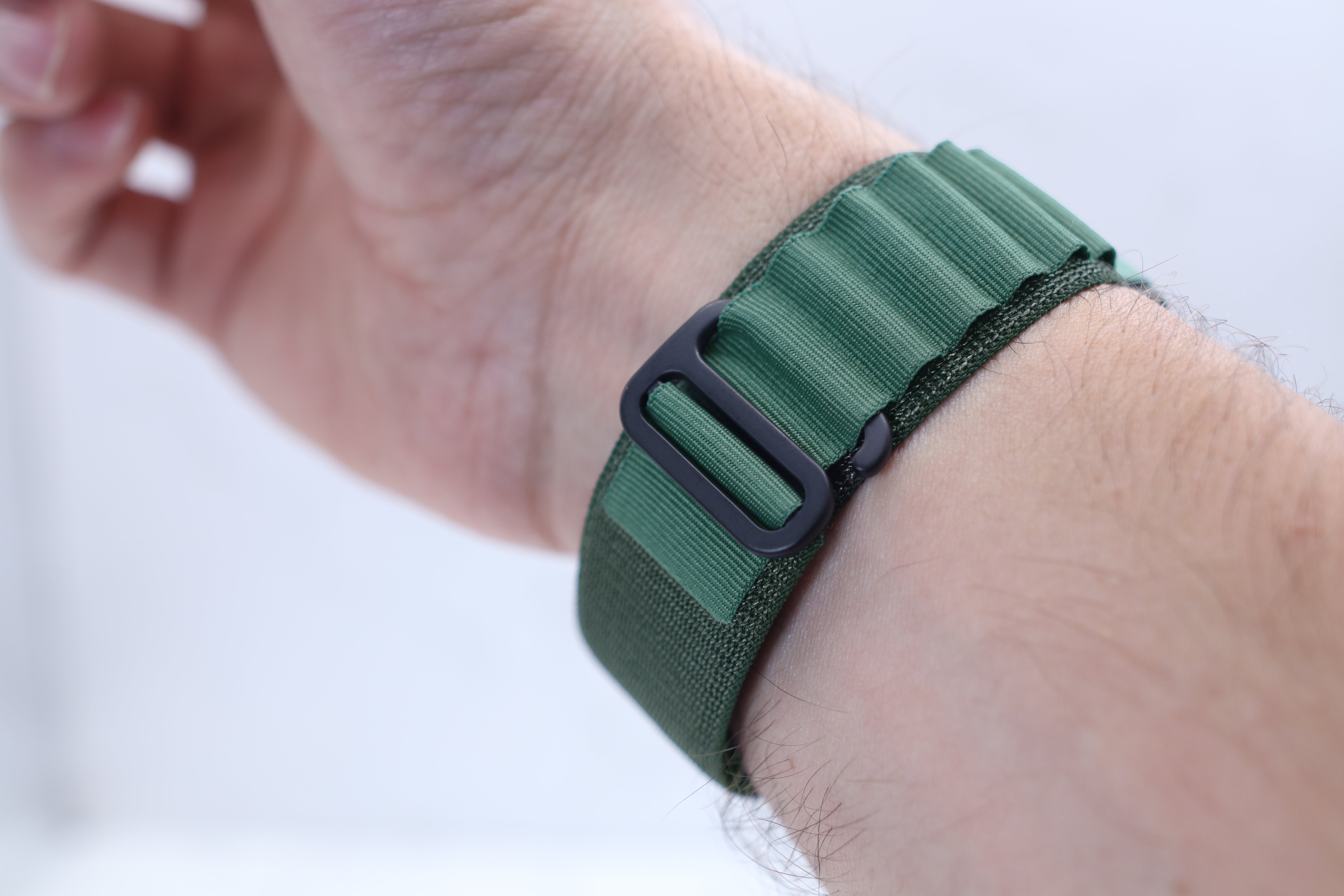 Alpine Loop with Black/Natural Hardware for Ultra 3/2/1 & Series 11/10